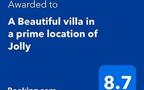 A Beautiful Villa In A Prime Location Of Jolly